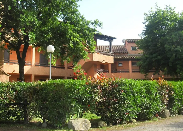 2 Ou 3 People, 150 M Beach, Near Ghisonaccia