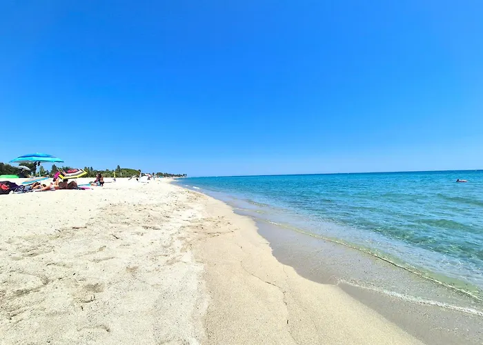 2 Ou 3 People, 150 M Beach, Near جيزنوكسيا